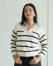 White Turtle neck zipper knit Top