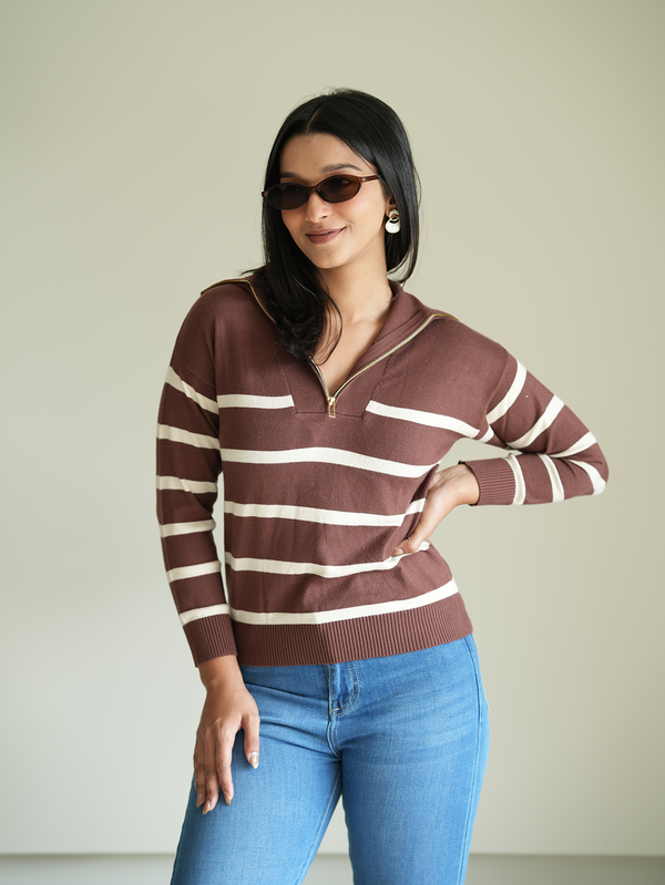 Brown Turtle neck zipper knit Top