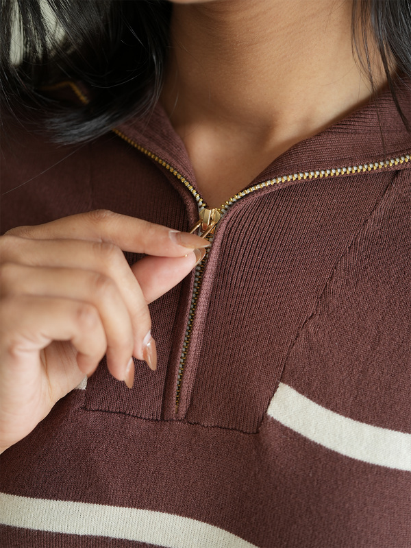 Brown Turtle neck zipper knit Top