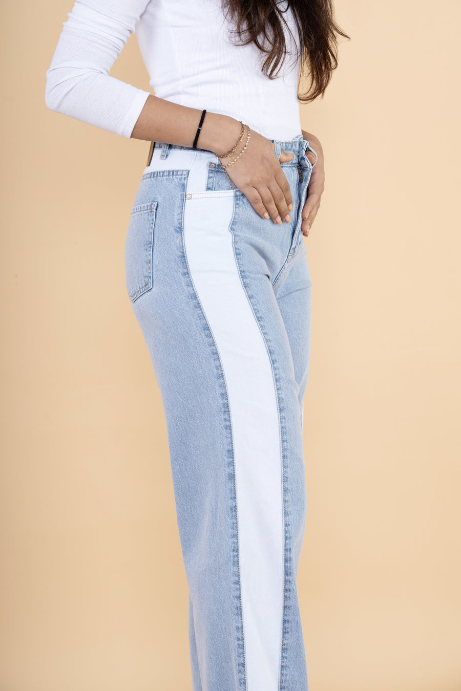 Ice Patched Lightweight Straight fit Jeans