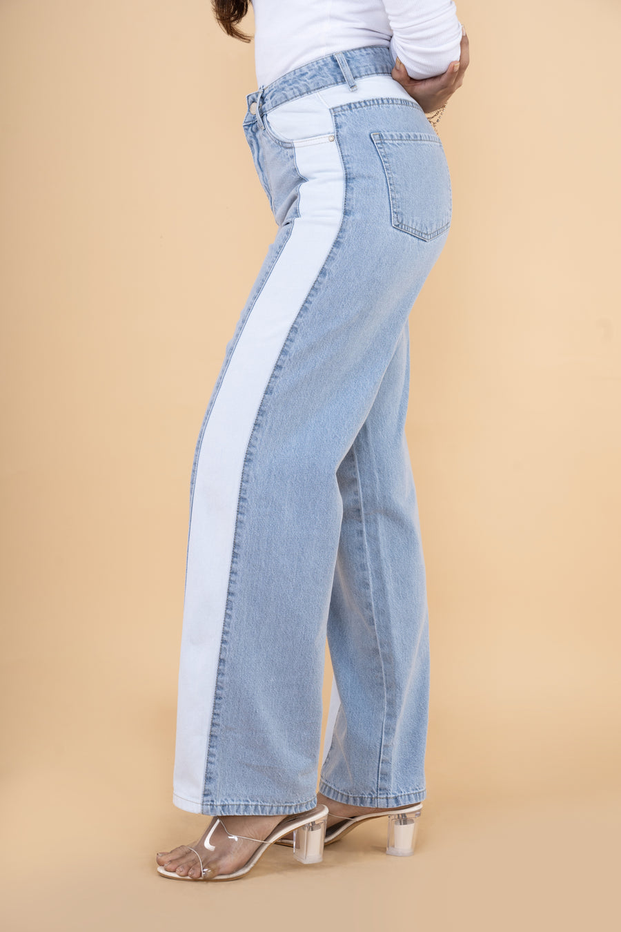 Ice Patched Lightweight Straight fit Jeans