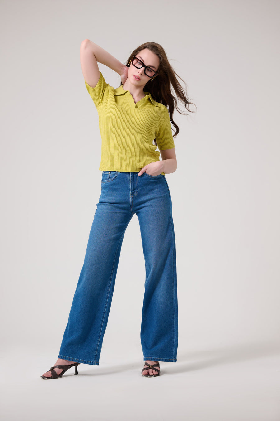 Everyday Mid-Blue Wide Jeans